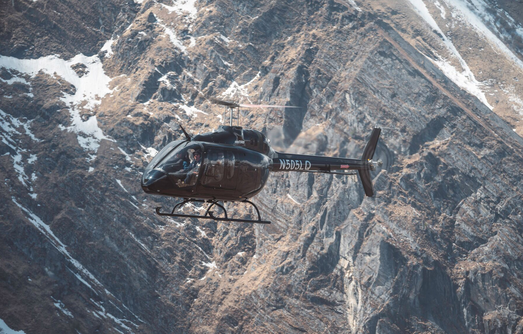 Universal Helicopters becomes first US dealer for Bell 505