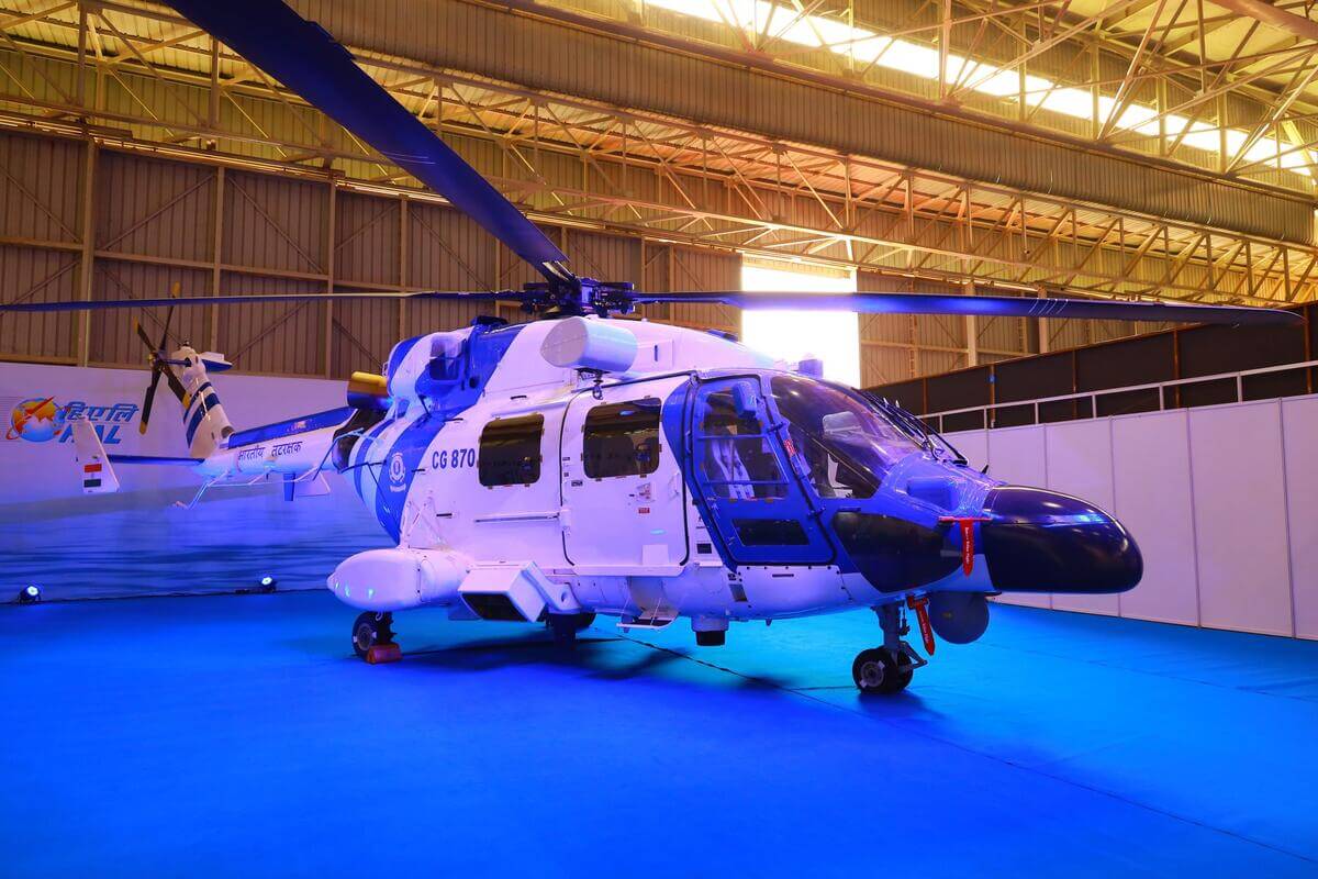 Hindustan Aeronautics delivers 16th ALH MkIII to Indian Coast Guard